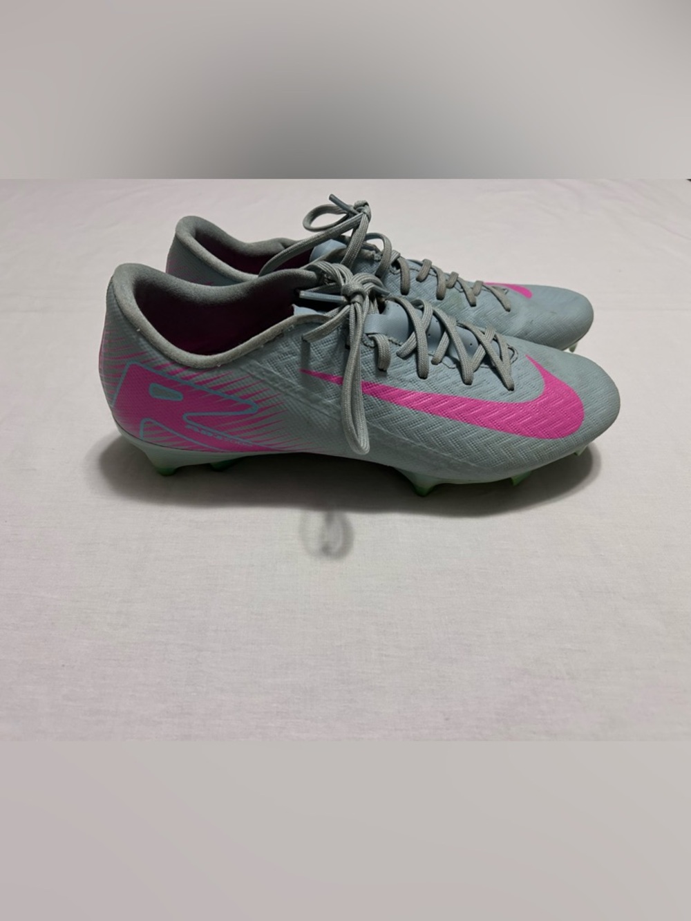 Nike Mercurial Vapor 16 Academy FG/AG Molded Soccer Cleats kids 7.5 or men 7.5